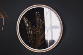 Зеркало Interglass EVERGLADES в деревянной раме с подсветкой круглое 